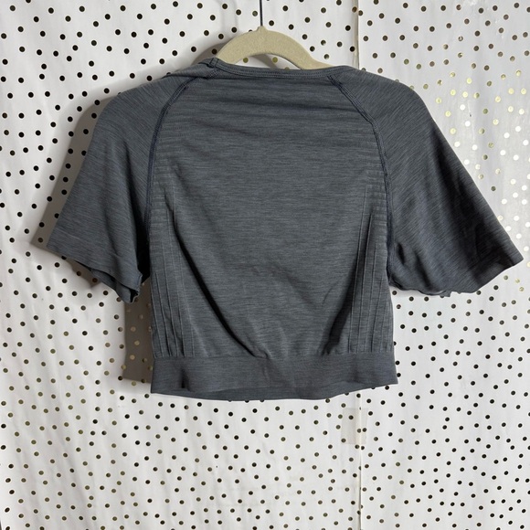 Alphalete Gray Fitted Crop - Picture 6 of 6